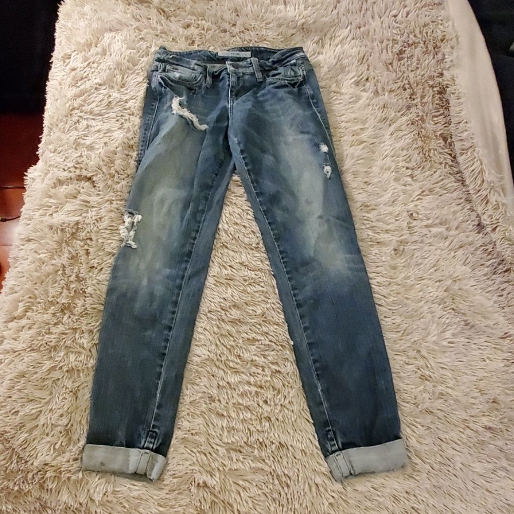 Very distressed Joe's skinny ankle jeans size 25